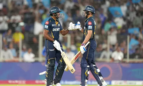 ஐபிஎல் 2025: மும்பை இந்தியன்ஸ்க்கு 197 ரன்கள் வெற்றி இலக்காக நிர்ணயித்துள்ளது குஜராத் டைட்டன்ஸ்