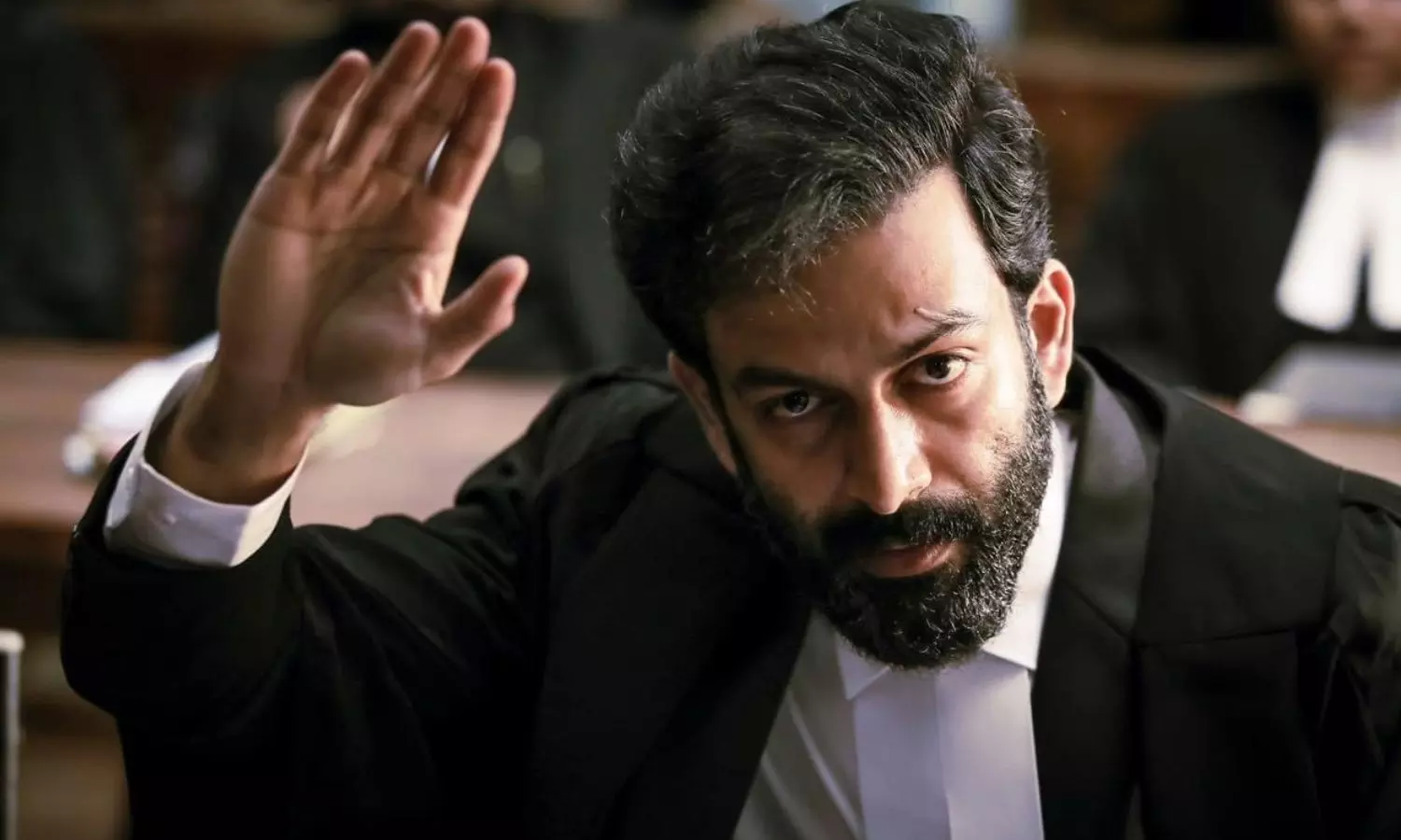 பிருத்விராஜ் தேச விரோதி.. வலதுசாரி அமைப்புகள் விமர்சனம்!