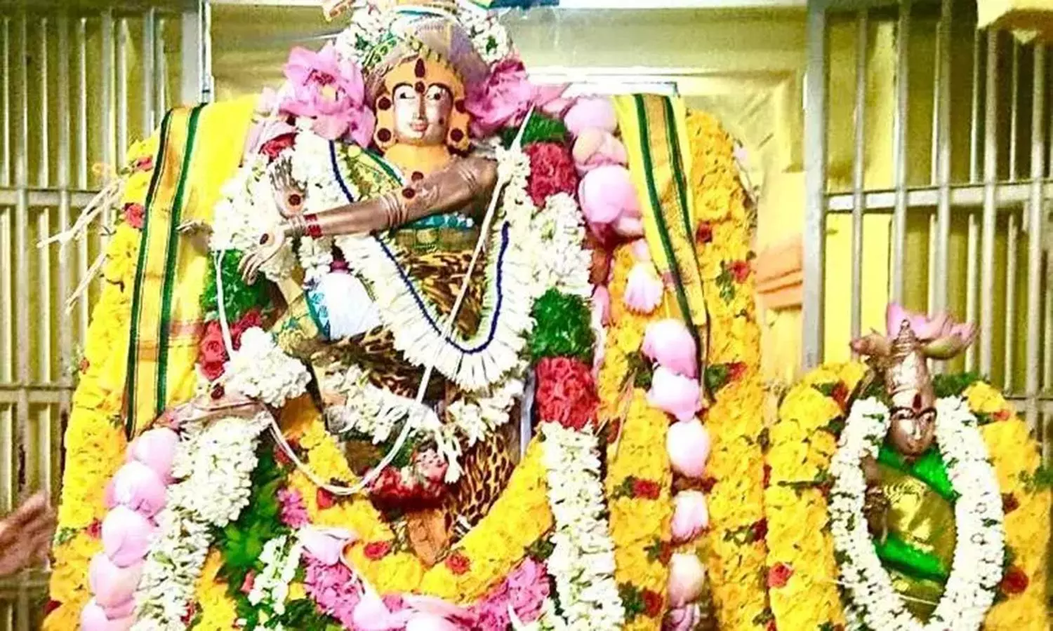 திருஉத்திரகோசமங்கை கோவிலில் எப்படி வழிபடவேண்டும்?