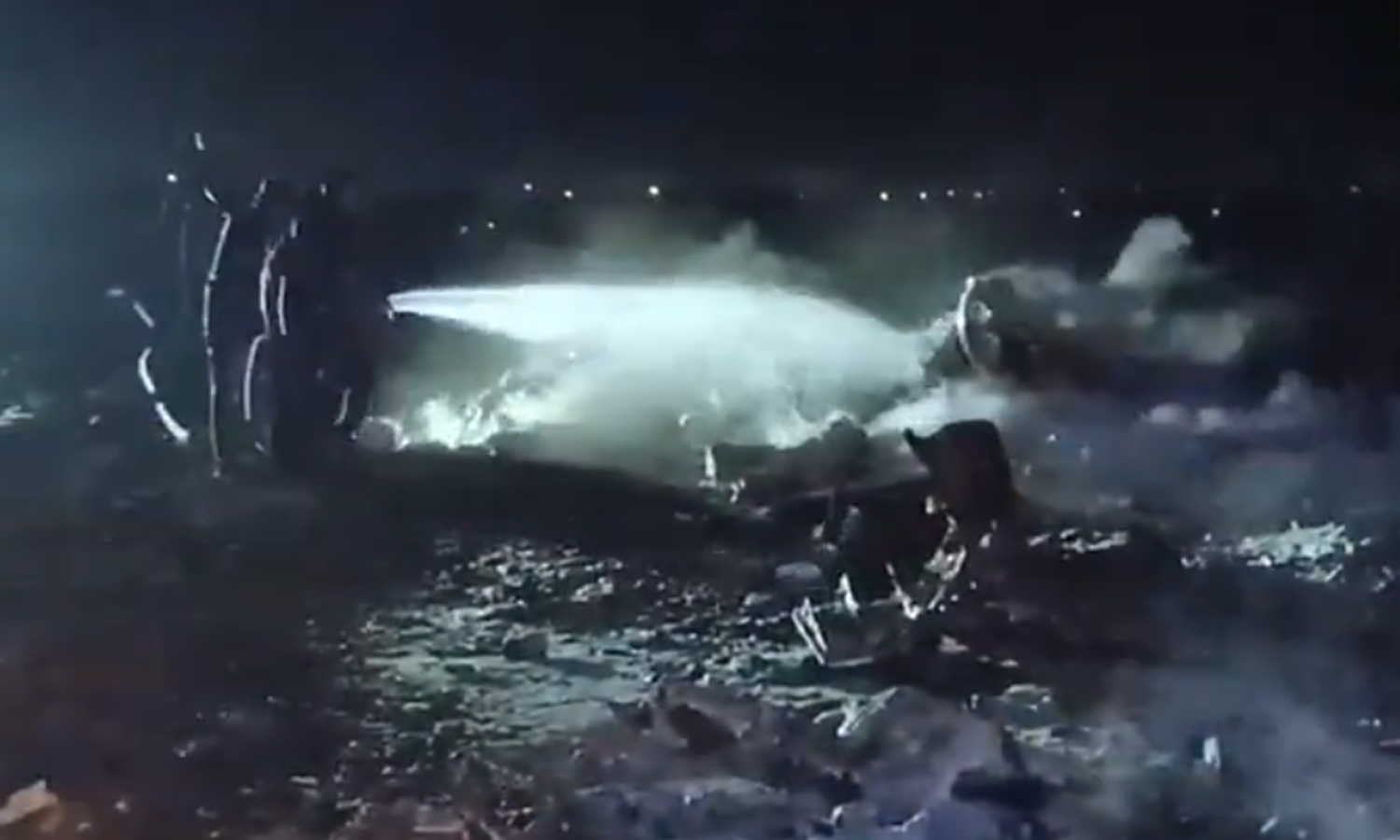 குஜராத்தில் சோகம்: பயிற்சியின் போது வெடித்துச் சிதறிய போர் விமானம்