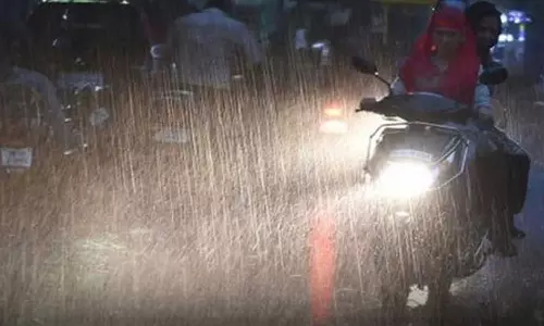 சென்னை மற்றும் புறநகர் பகுதிகளில் திடீர் மழை