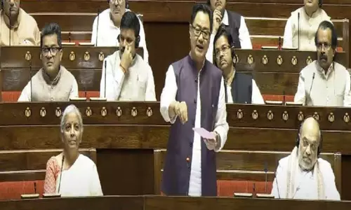 வக்பு மசோதா மூலம் முஸ்லிம்களை பயமுறுத்தும் எதிர்க்கட்சிகள்: மந்திரி கிரண் ரிஜிஜு