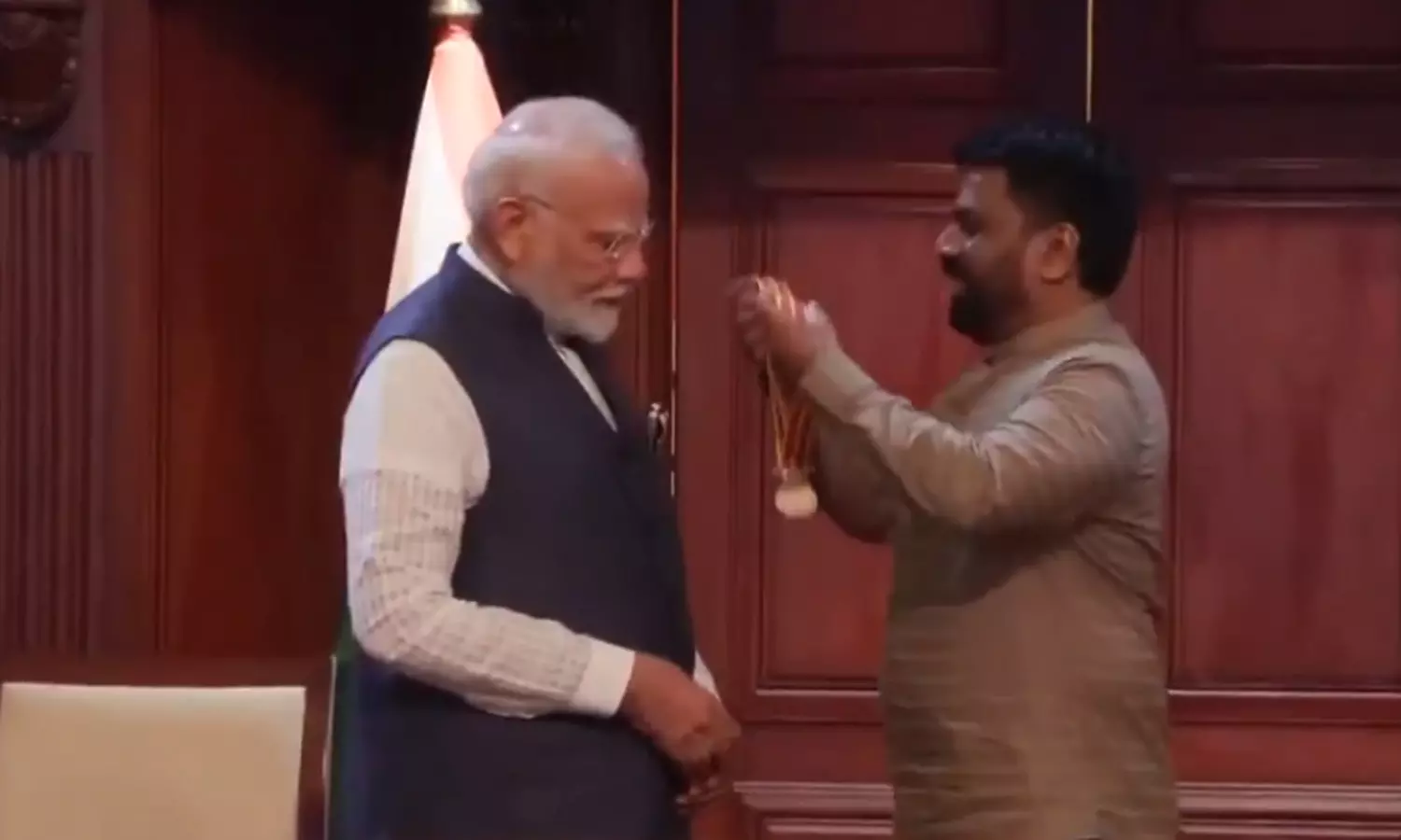 பிரதமர் மோடிக்கு இலங்கையின் உயரிய விருது வழங்கி கவுரவிப்பு