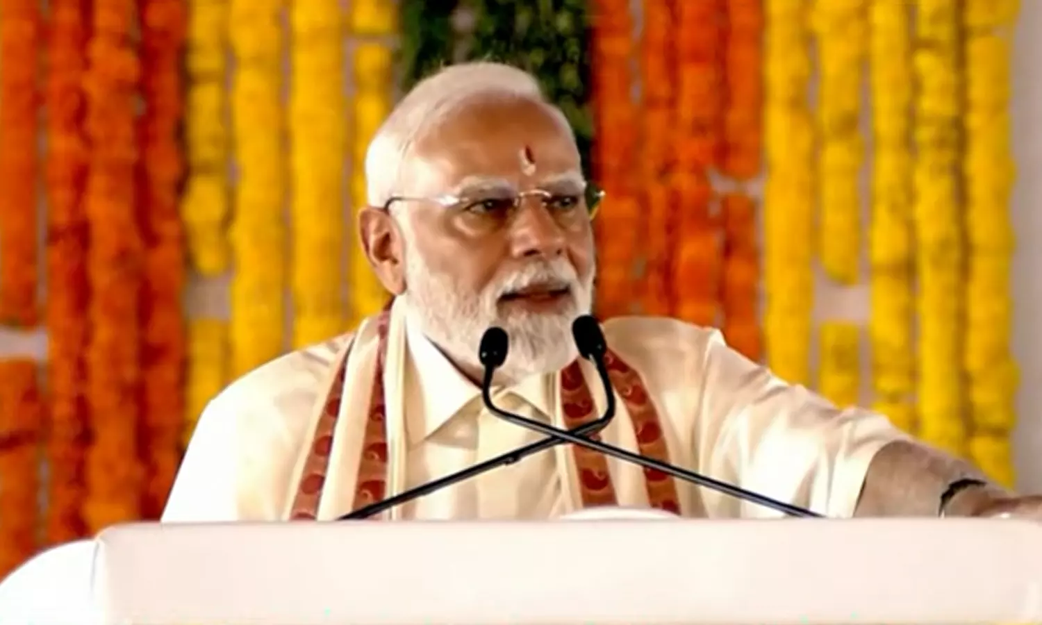 தமிழ்நாட்டிற்கு பல திட்டங்கள், கூடுதல் நிதி ஒதுக்கியும் சிலர் அழுதுகொண்டே இருக்கிறார்கள்- பிரதமர் மோடி