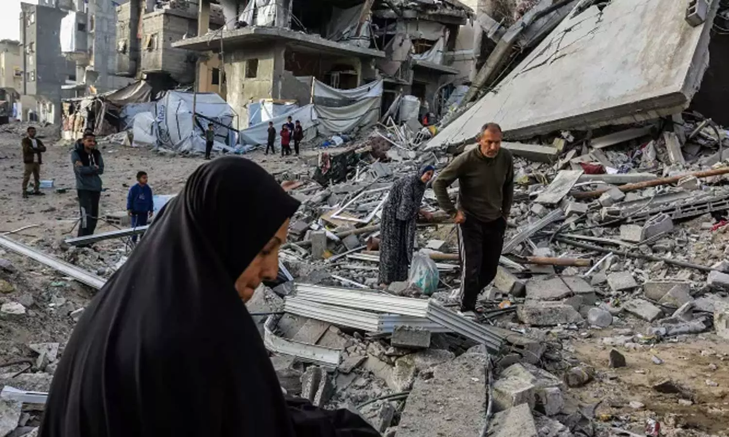 காசா மீது இஸ்ரேல் ராணுவம் தாக்குதல்: பெண்கள், குழந்தைகள் உள்பட 24 பேர் பலி