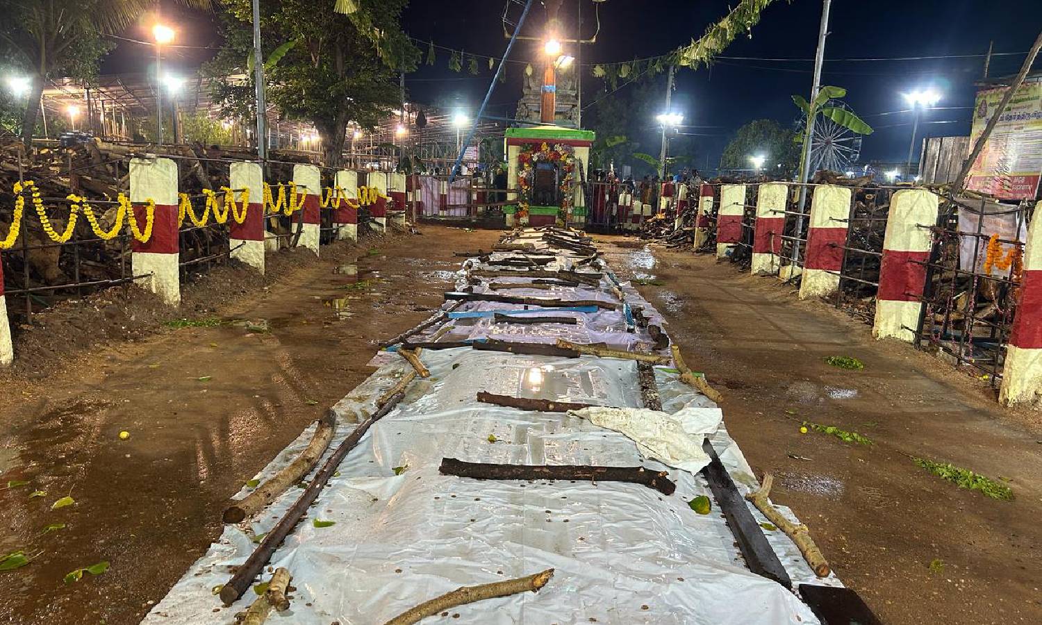 பெருமாநல்லூர் கொண்டத்துக்காளியம்மன் கோவிலில் நாளை குண்டம் திருவிழா-தேரோட்டம்