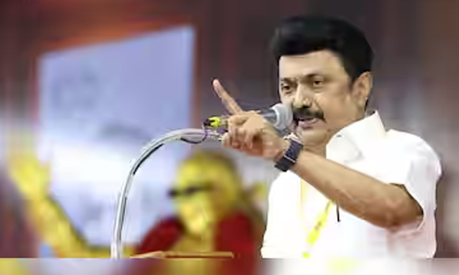 நாட்டு மக்களின் வீடுகளில் அடுப்பு எரிய வேண்டுமா? அல்லது வயிறு எரிய வேண்டுமா?- முதலமைச்சர் கண்டனம்