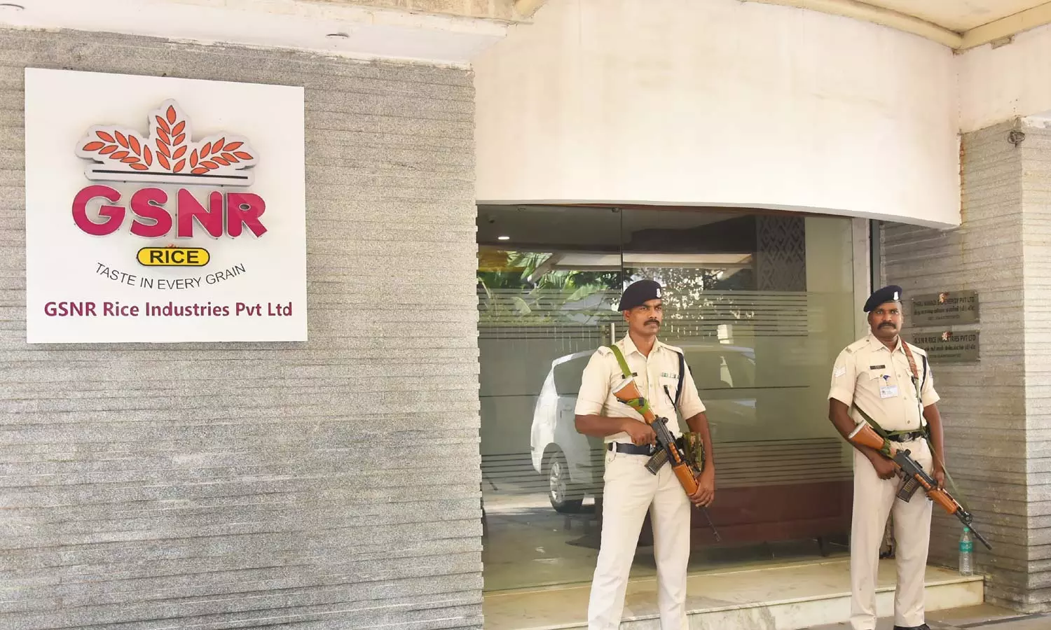 அமைச்சர் கே.என்.நேருவின் மகன் நிறுவனத்தில் 2-வது நாளாக தொடரும் ED Raid...