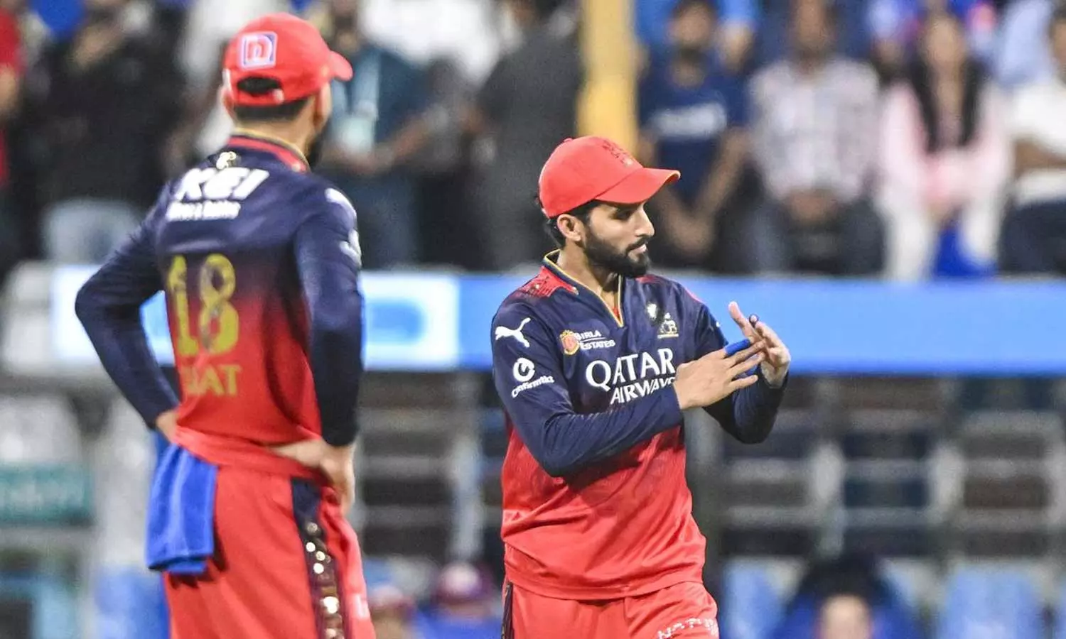 IPL 2025: RCB Vs MI போட்டியில் மெதுவாக பந்து வீசியதற்காக ரஜத் படிதாருக்கு ரூ.12 லட்சம் அபராதம் IPL 2025: RCB Vs MI போட்டியில் மெதுவாக பந்து வீசியதற்காக ரஜத் படிதாருக்கு ரூ.12 லட்சம் அபராதம்