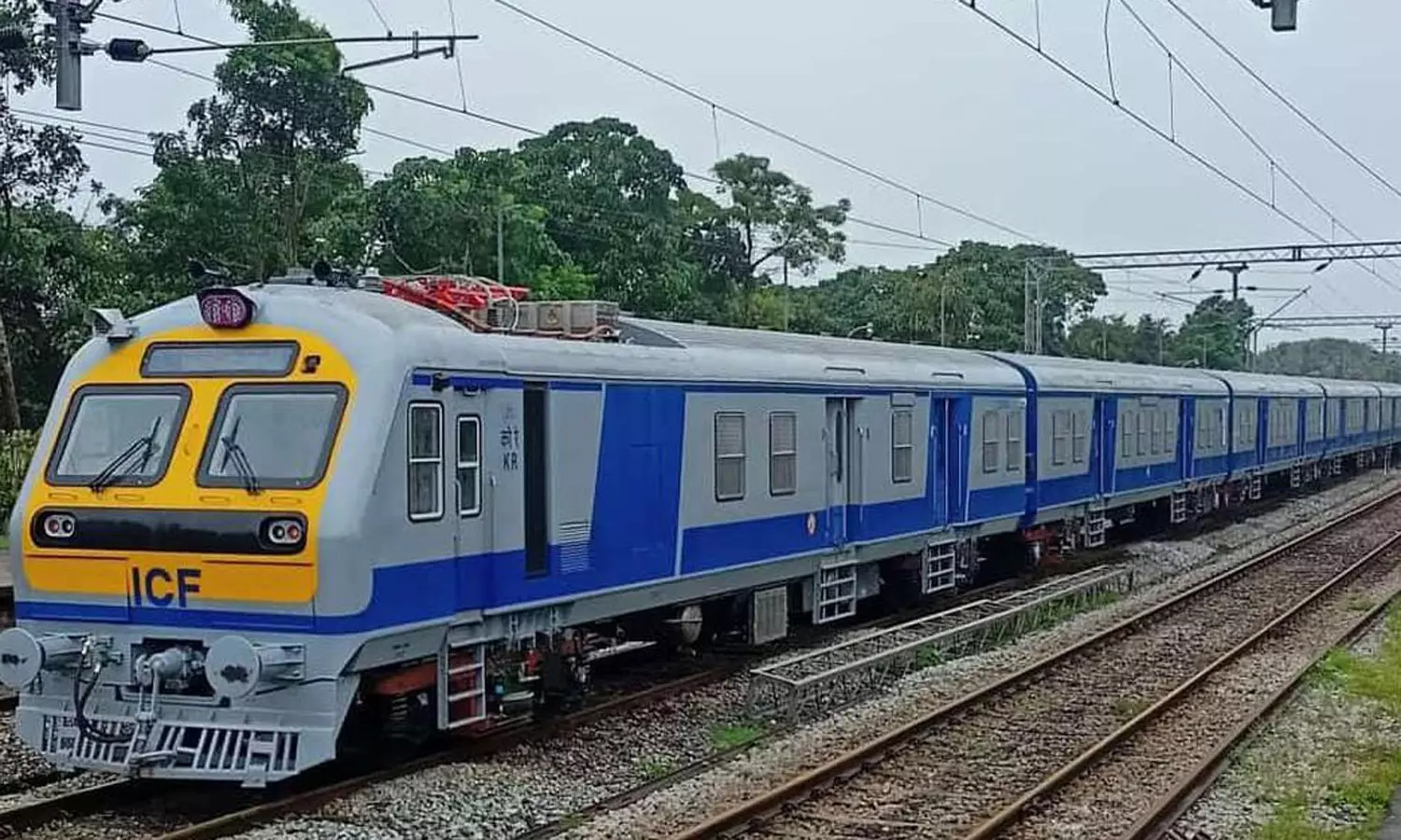 விழுப்புரம் வழியாக செல்லும் ரெயில்களின் சேவையில் மாற்றம்