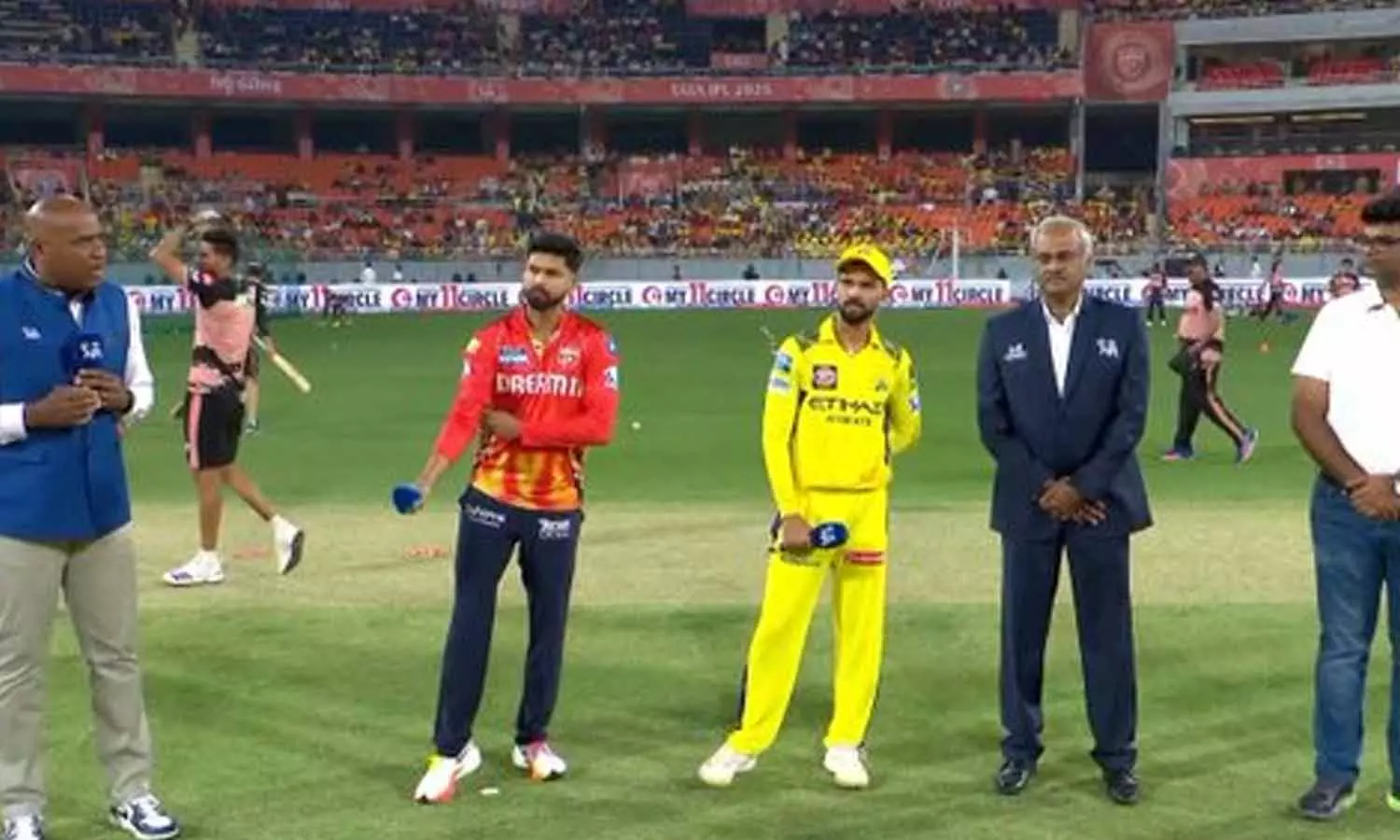 சென்னை அணிக்கு எதிராக பஞ்சாப் பேட்டிங் தேர்வு சென்னை அணிக்கு எதிராக பஞ்சாப் பேட்டிங் தேர்வு