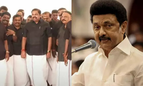 கருப்பு சட்டை அணிந்து வந்த அ.தி.மு.க.வினர்... இ.பி.எஸ் காவி உடையில் வராதது மகிழ்ச்சி - மு.க.ஸ்டாலின்