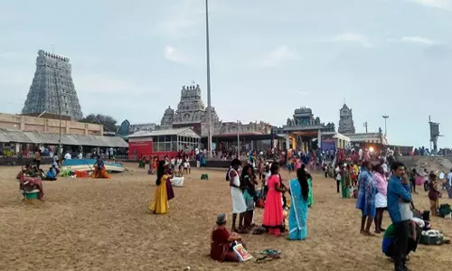 நினைத்ததை நடத்தும் திருச்செந்தூர் முருகன் - திருச்செந்தில் கலம்பகம்