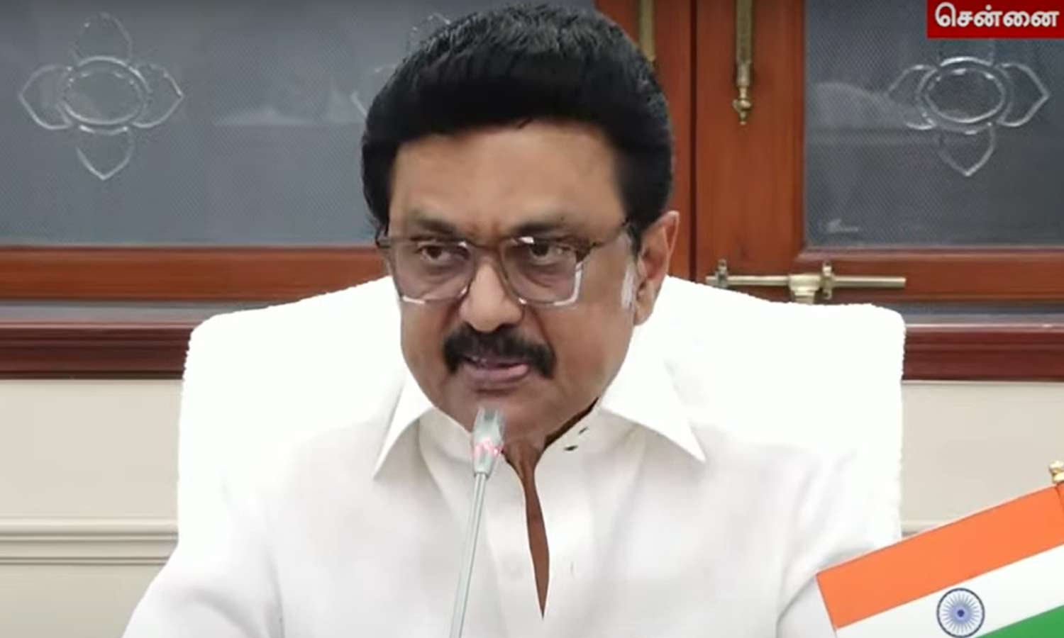 சட்டப் போராட்டத்தை தொடர்ந்தால் நீட் தேர்வில் விலக்கு பெற முடியும்: அனைத்து கட்சி கூட்டத்தில் முதல்வர் உரை சட்டப் போராட்டத்தை தொடர்ந்தால் நீட் தேர்வில் விலக்கு பெற முடியும்: அனைத்து கட்சி கூட்டத்தில் முதல்வர் உரை