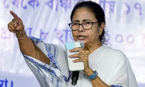 மேற்கு வங்காளத்தில் வக்பு திருத்த சட்டத்தை அமல்படுத்த மாட்டோம்- மம்தா பானர்ஜி அறிவிப்பு