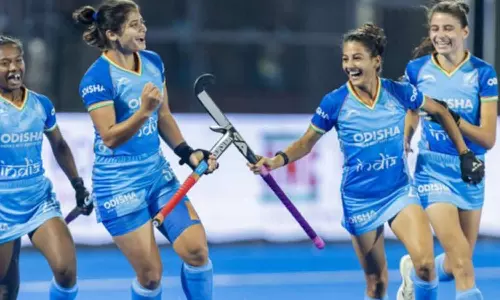 ஆஸ்திரேலியாவுக்கு சுற்றுப்பயணம் மேற்கொள்ளும் இந்திய மகளிர் ஹாக்கி அணி