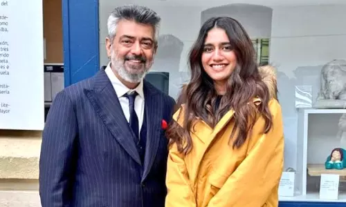 `எவ்வளவு உயரத்திற்கு போனாலும் உங்களை போல் Humble-ஆக இருக்கவேண்டும் - பிரியா வாரியர் நெகிழ்ச்சி