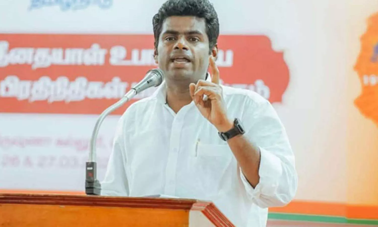 ஒட்டுமொத்த தி.மு.க. கூட்டமும் மோசமானது, அநாகரீகமானது- பொன்முடிக்கு அண்ணாமலை கண்டனம் ஒட்டுமொத்த தி.மு.க. கூட்டமும் மோசமானது, அநாகரீகமானது- பொன்முடிக்கு அண்ணாமலை கண்டனம்