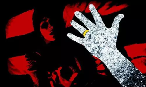 பாதிக்கப்பட்ட பெண் அவரே பிரச்சனையை வரவழைத்துக் கொண்டார்.. பாலியல் வன்கொடுமை வழக்கில் ஐகோர்ட் சர்ச்சை