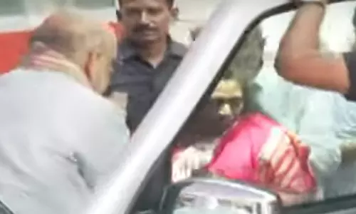 தந்தை மறைவு - தமிழிசைக்கு நேரில் ஆறுதல் கூறிய அமித்ஷா