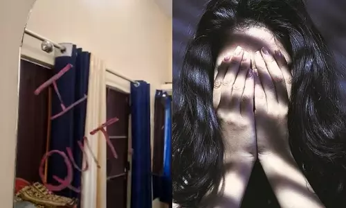 I QUIT: அறைக் கண்ணாடியில் Lipstick-இல் எழுதி வைத்து சட்டக் கல்லூரி மாணவி தற்கொலை
