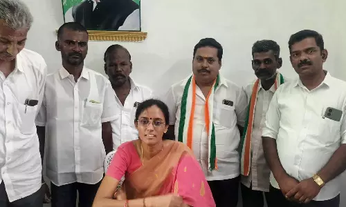 அ.தி.மு.க.வுடன் கூட்டணி வைத்து அந்த கட்சியை அழிக்க பா.ஜ.க. திட்டம்- ஜோதிமணி எம்.பி.