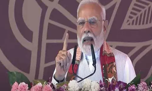 எதிர்க்கட்சிகள் தங்களது குடும்ப நலன்களில் மட்டுமே கவனம் செலுத்துகின்றன- பிரதமர் மோடி பேச்சு