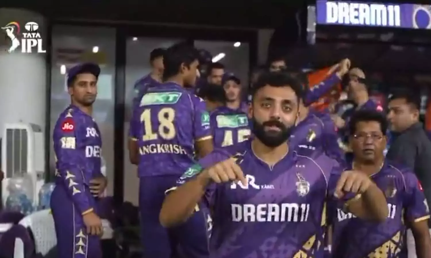 இது என்னுடைய கோட்டை: கே.எல். ராகுல் போல் celebration செய்த வருண் சக்ரவர்த்தி