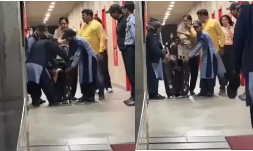 VIDEO: காதலியை சூட்கேசில் வைத்து பாய்ஸ் ஹாஸ்டலுக்குள் கொண்டு செல்ல முயன்ற கல்லூரி மாணவன்