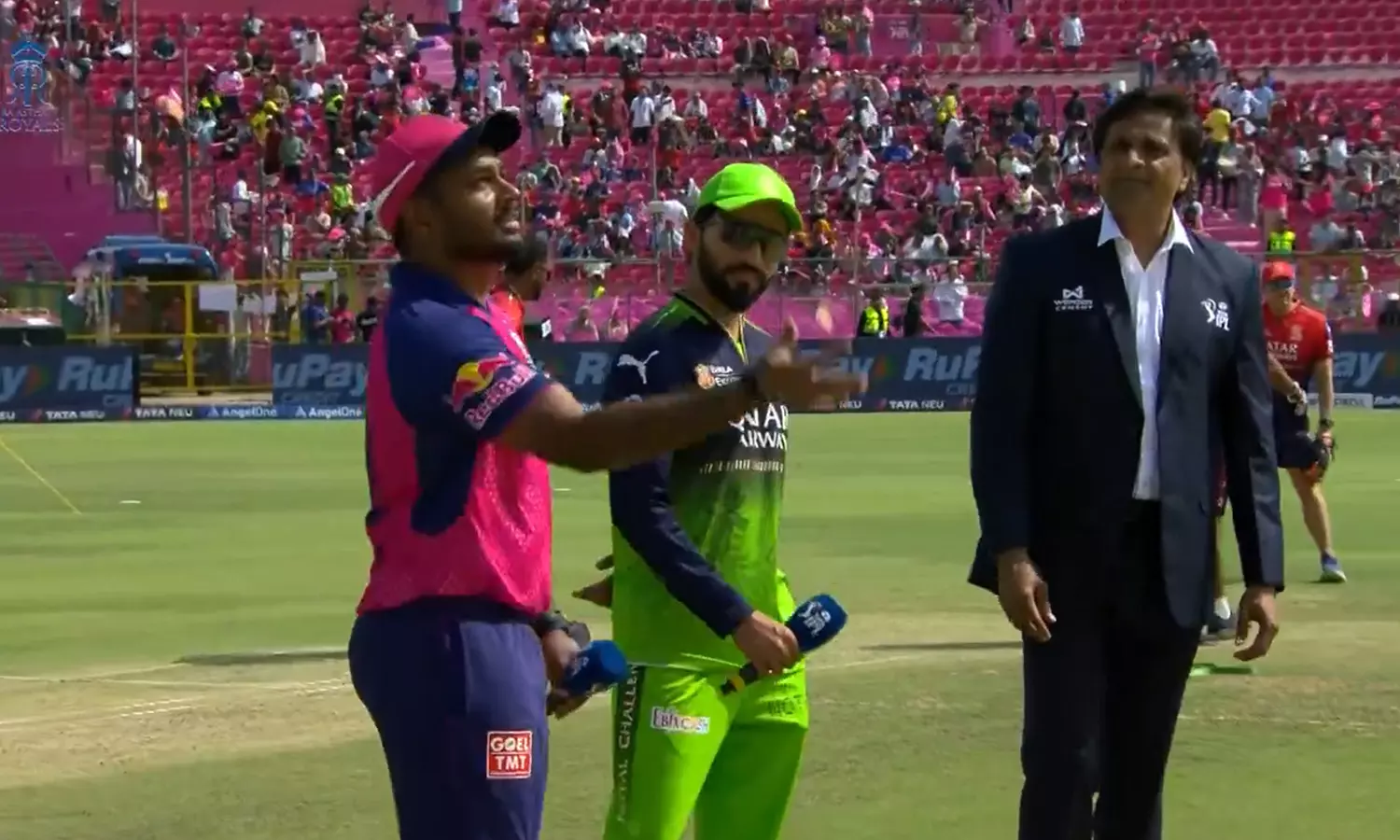 ஐ.பி.எல். 2025: ராஜஸ்தான் அணிக்கு எதிராக டாஸ் வென்ற ஆர்.சி.பி. பந்து வீச்சு தேர்வு ஐ.பி.எல். 2025: ராஜஸ்தான் அணிக்கு எதிராக டாஸ் வென்ற ஆர்.சி.பி. பந்து வீச்சு தேர்வு