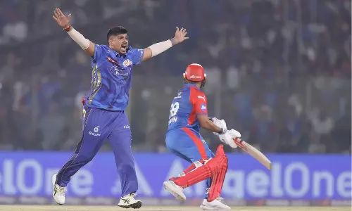 கருண் நாயர் அதிரடி வீண்: டெல்லியை வீழ்த்தி திரில் வெற்றி பெற்றது மும்பை