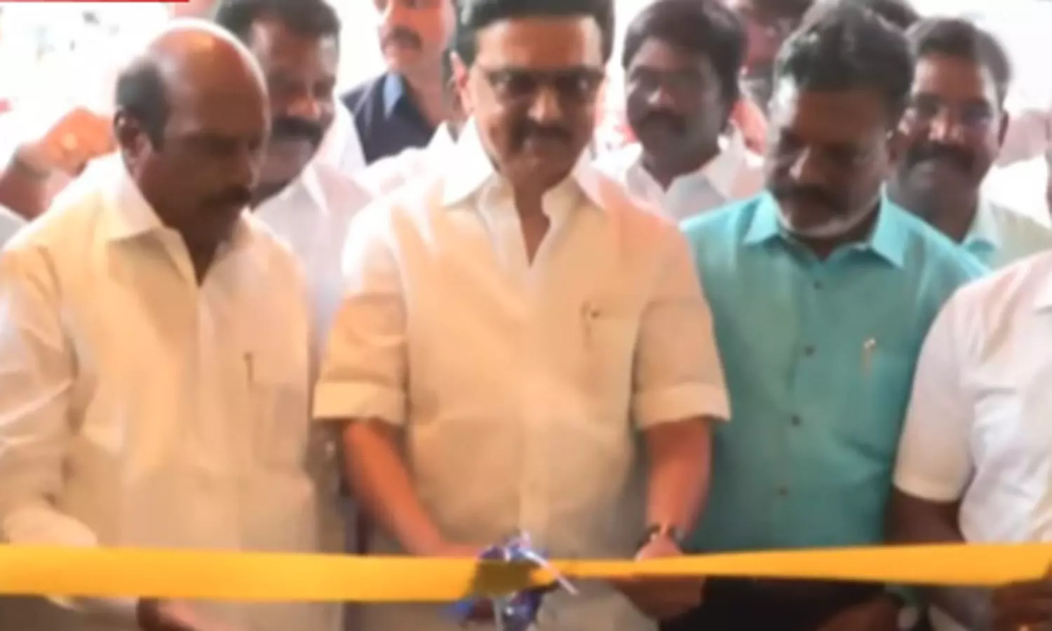 சைதாப்பேட்டையில் எம்.சி. ராஜா கல்லூரி விடுதி கட்டிடத்தை திறந்து வைத்தார் மு.க.ஸ்டாலின் சைதாப்பேட்டையில் எம்.சி. ராஜா கல்லூரி விடுதி கட்டிடத்தை திறந்து வைத்தார் மு.க.ஸ்டாலின்