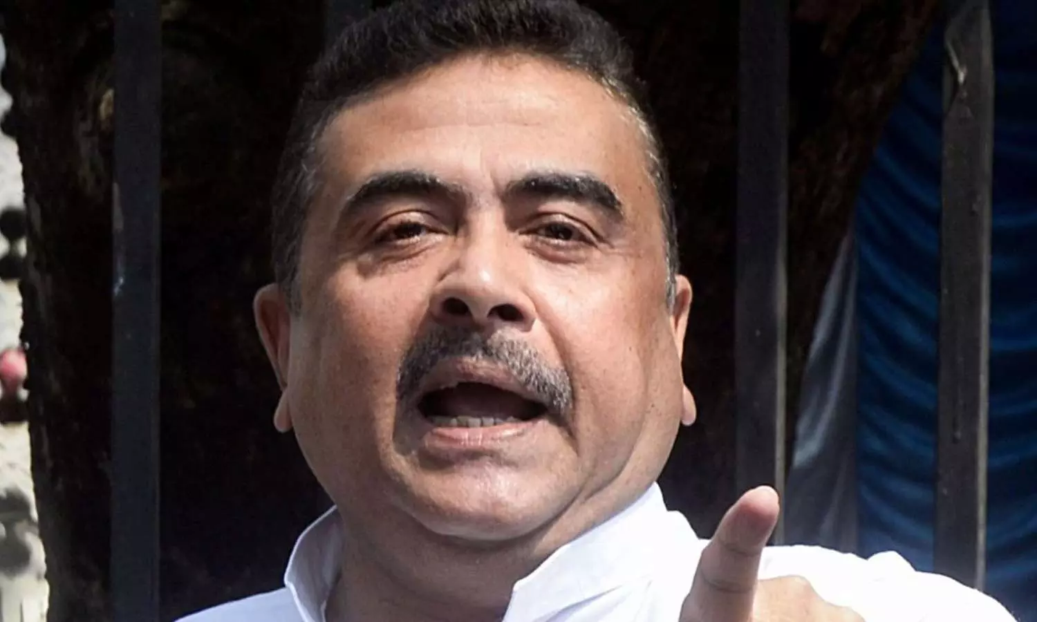 மேற்கு வங்கத்தில் ஜனாதிபதி ஆட்சியின் கீழ் சட்டமன்ற தேர்தல் நடத்தப்பட வேண்டும்: சுவேந்து அதிகாரி மேற்கு வங்கத்தில் ஜனாதிபதி ஆட்சியின் கீழ் சட்டமன்ற தேர்தல் நடத்தப்பட வேண்டும்: சுவேந்து அதிகாரி