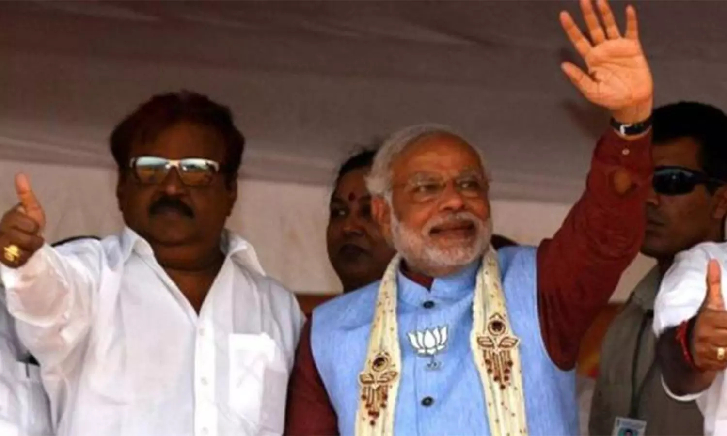 எனது இனிய நண்பர் கேப்டன்.. பிரதமர் மோடி புகழாரம் எனது இனிய நண்பர் கேப்டன்.. பிரதமர் மோடி புகழாரம்