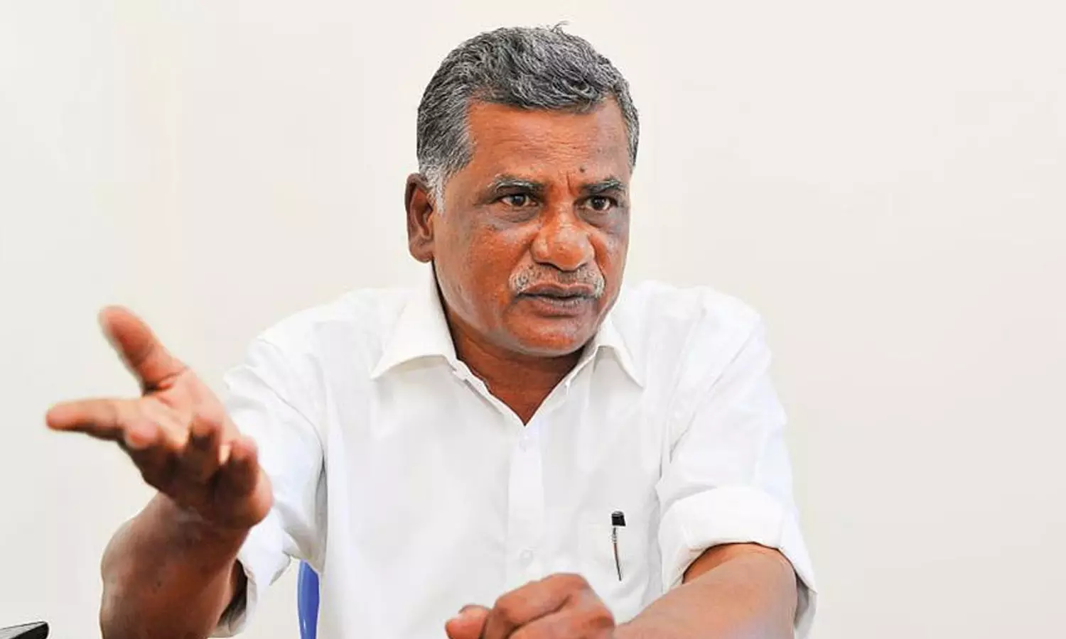 ED சோதனைக்கு பயந்து தான் எடப்பாடி பழனிசாமி பா.ஜ.க.வுடன் கூட்டணி வைத்துள்ளார்- முத்தரசன் ED சோதனைக்கு பயந்து தான் எடப்பாடி பழனிசாமி பா.ஜ.க.வுடன் கூட்டணி வைத்துள்ளார்- முத்தரசன்