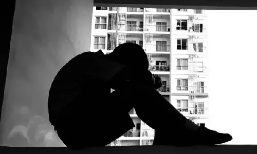 ஒருதலைக்காதலால் 10-ம் வகுப்பு மாணவர் தற்கொலை: இறுதித்தேர்வை எழுத வேண்டியவர் இறுதி ஊர்வலம்