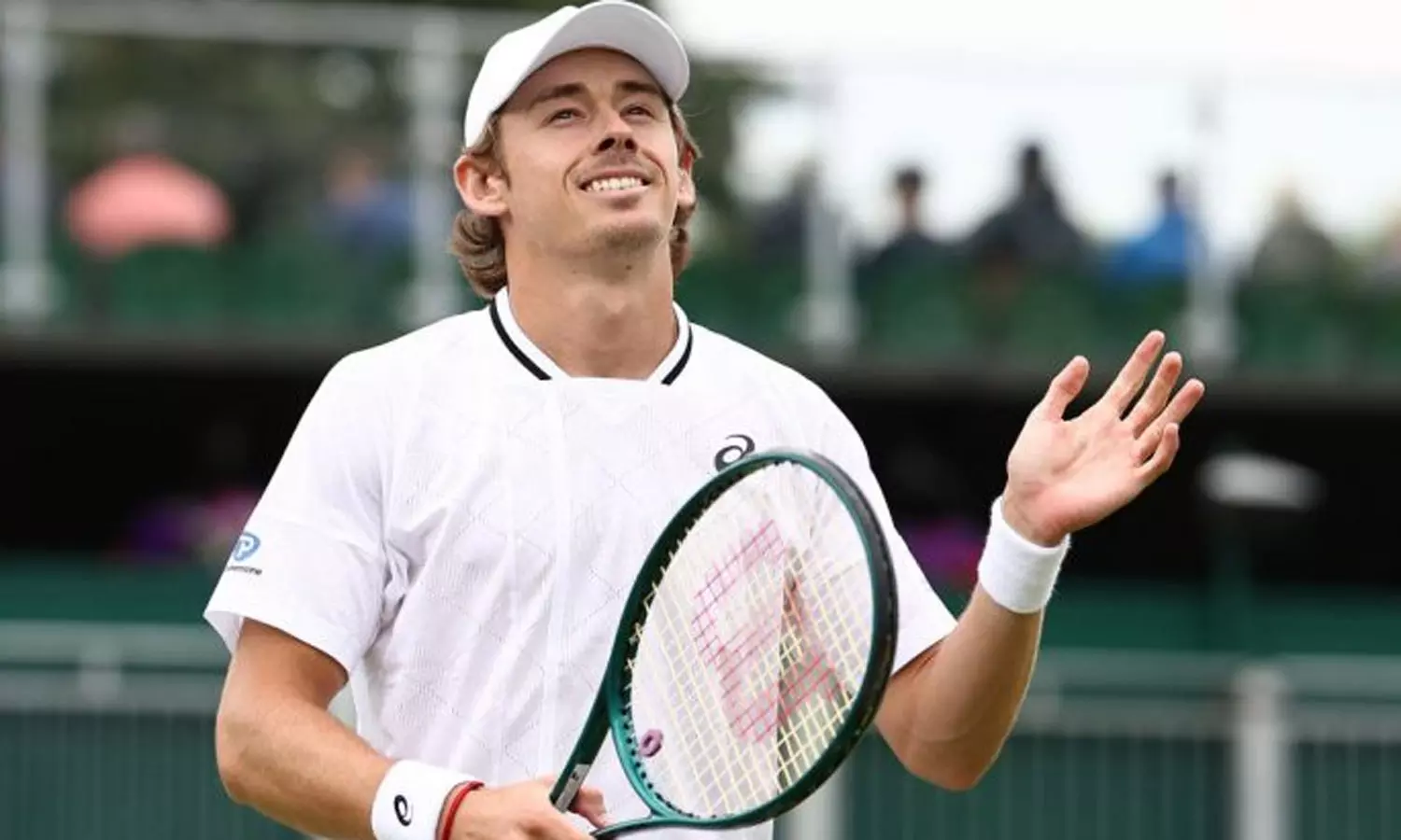 பார்சிலோனா ஓபன் டென்னிஸ்: காலிறுதிக்கு முன்னேறினார் அலெக்ஸ் டி மினார்