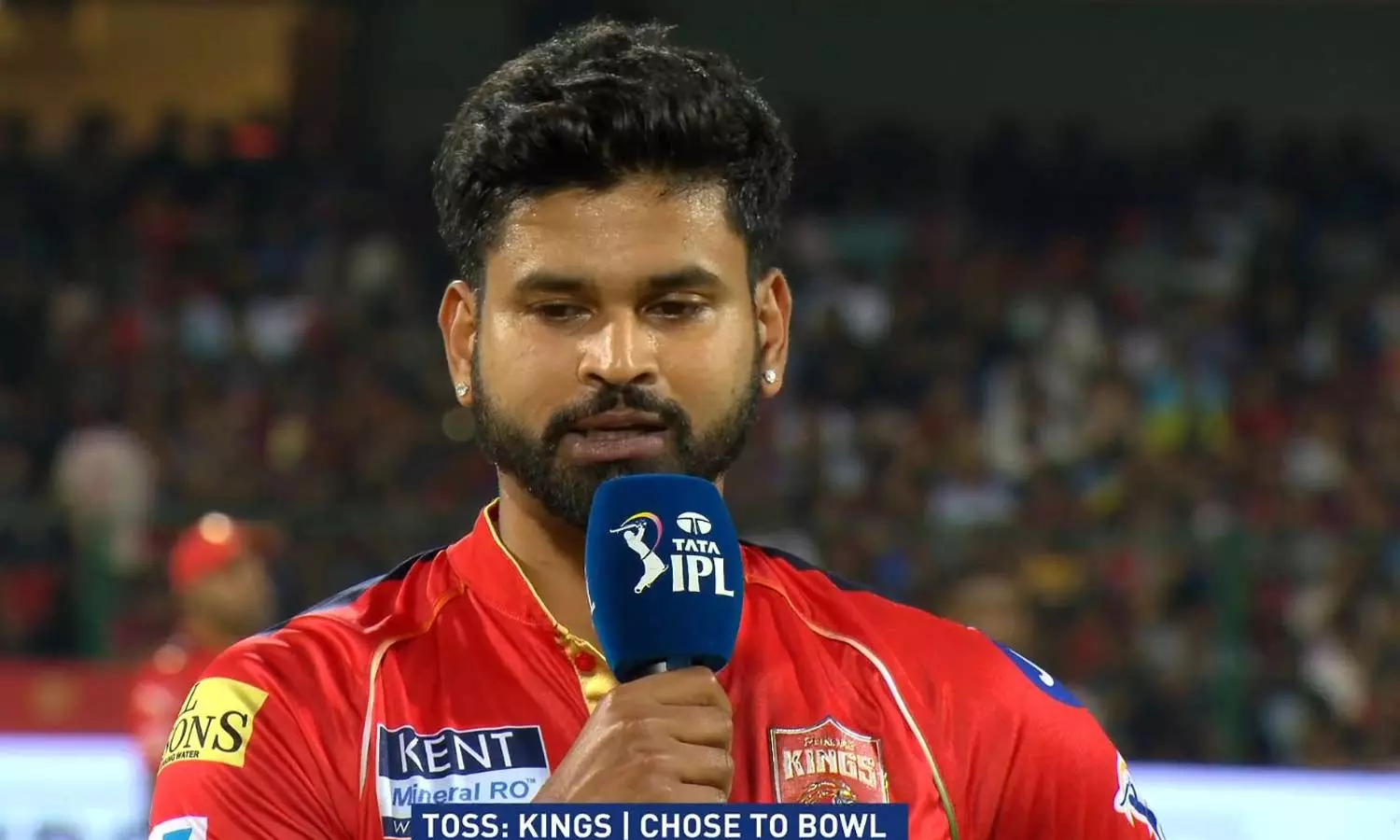 போட்டி 14 ஓவராக குறைப்பு: ஆர்சிபி-க்கு எதிராக பஞ்சாப் கிங்ஸ் பந்து வீச்சு தேர்வு