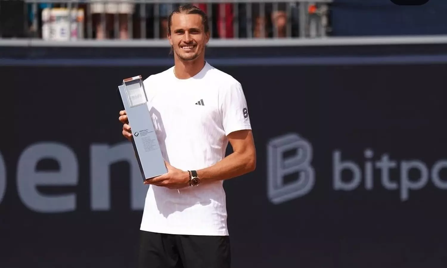 முனீச் ஓபன் டென்னிஸ்: 3வது முறையாக சாம்பியன் பட்டம் வென்றார் ஸ்வரேவ் முனீச் ஓபன் டென்னிஸ்: 3வது முறையாக சாம்பியன் பட்டம் வென்றார் ஸ்வரேவ்