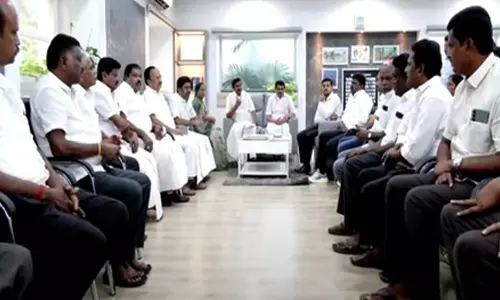 பேச்சுவார்த்தையில் உடன்பாடு- விசைத்தறி உரிமையாளர்களின் போராட்டம் வாபஸ்
