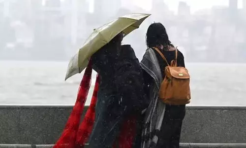 கனமழை எதிரொலி: ஜம்மு காஷ்மீரில் பள்ளிகளுக்கு இன்று விடுமுறை