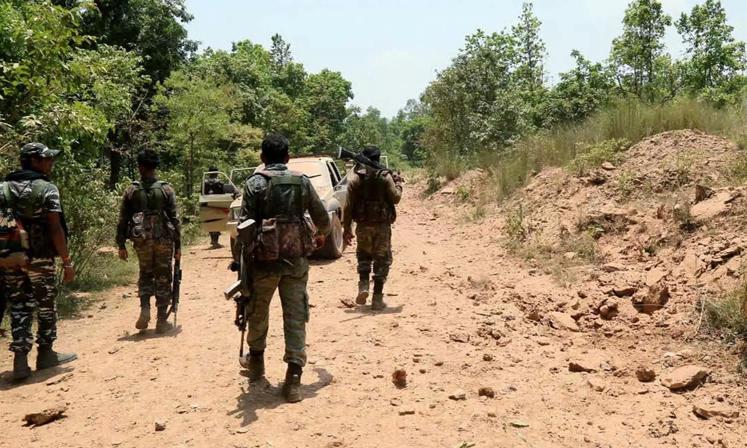 ஜார்க்கண்ட்: என்கவுண்டரில் 8 நக்சலைட்டுகள் சுட்டுக்கொலை