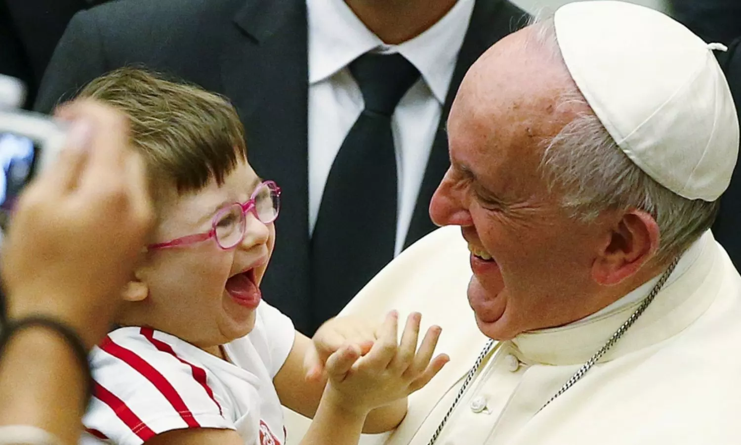 மத அடிப்படைவாதத்தை எதிர்த்து நின்ற சீர்திருத்தவாதி.. யார் இந்த ஏழைகளின் போப்?