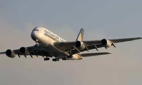 சிங்கப்பூர், டெல்லி-மும்பை, விமானங்கள் தாமதம்