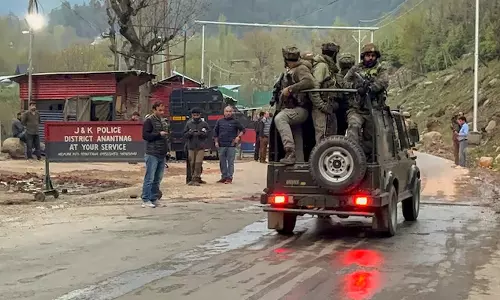 பயங்கரவாத தாக்குதல்- ஜம்மு காஷ்மீருக்கு சுற்றுலா சென்ற தமிழக பயணிகள் 68 பேர் பத்திரமாக மீட்பு