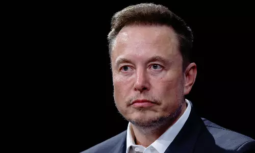 டெஸ்லா லாபம் குறைவு எதிரொலி: டிரம்ப் நிர்வாகத்தில் இருந்து எலான் மஸ்க் விலகல்