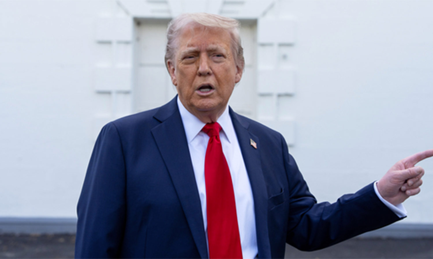 அமெரிக்க வர்த்தக கோர்ட்டில் டிரம்ப் வரி விதிப்பு கொள்கைக்கு எதிராக 12 மாகாணங்கள் வழக்கு