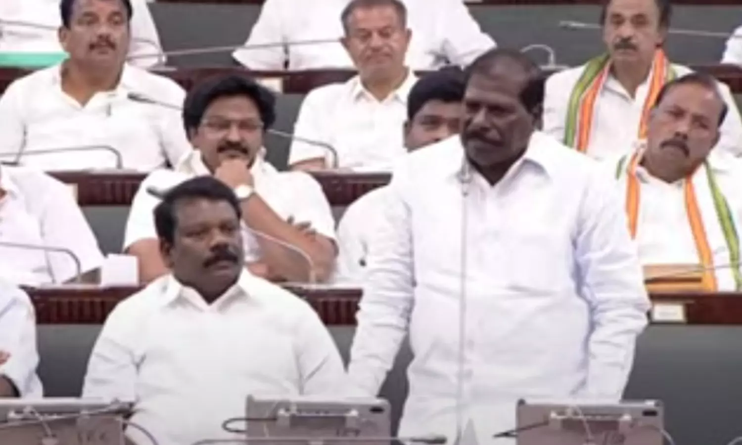 கலைஞர் பெயரில் பல்கலைக்கழகம் அமைக்க வேண்டும் - ஜி.கே. மணி கலைஞர் பெயரில் பல்கலைக்கழகம் அமைக்க வேண்டும் - ஜி.கே. மணி