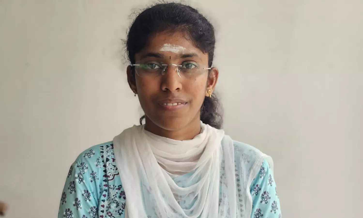 யு.பி.எஸ்.சி. தேர்வில் சாதனை படைத்த திருப்பூர் விவசாயி மகள்- முதலமைச்சர் பாராட்டு விழாவில் பங்கேற்கிறார்