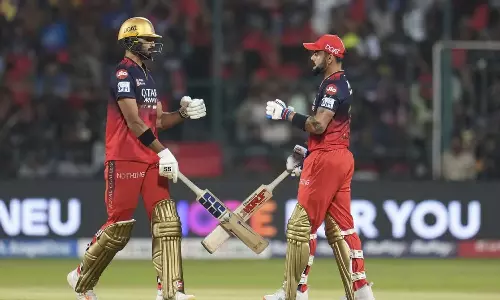 ஐபிஎல் 2025: விராட் கோலி, தேவ்தத் படிக்கல் அரைசதம்- ராஜஸ்தானுக்கு 206 ரன்கள் இலக்கு நிர்ணயித்தது ஆர்சிபி